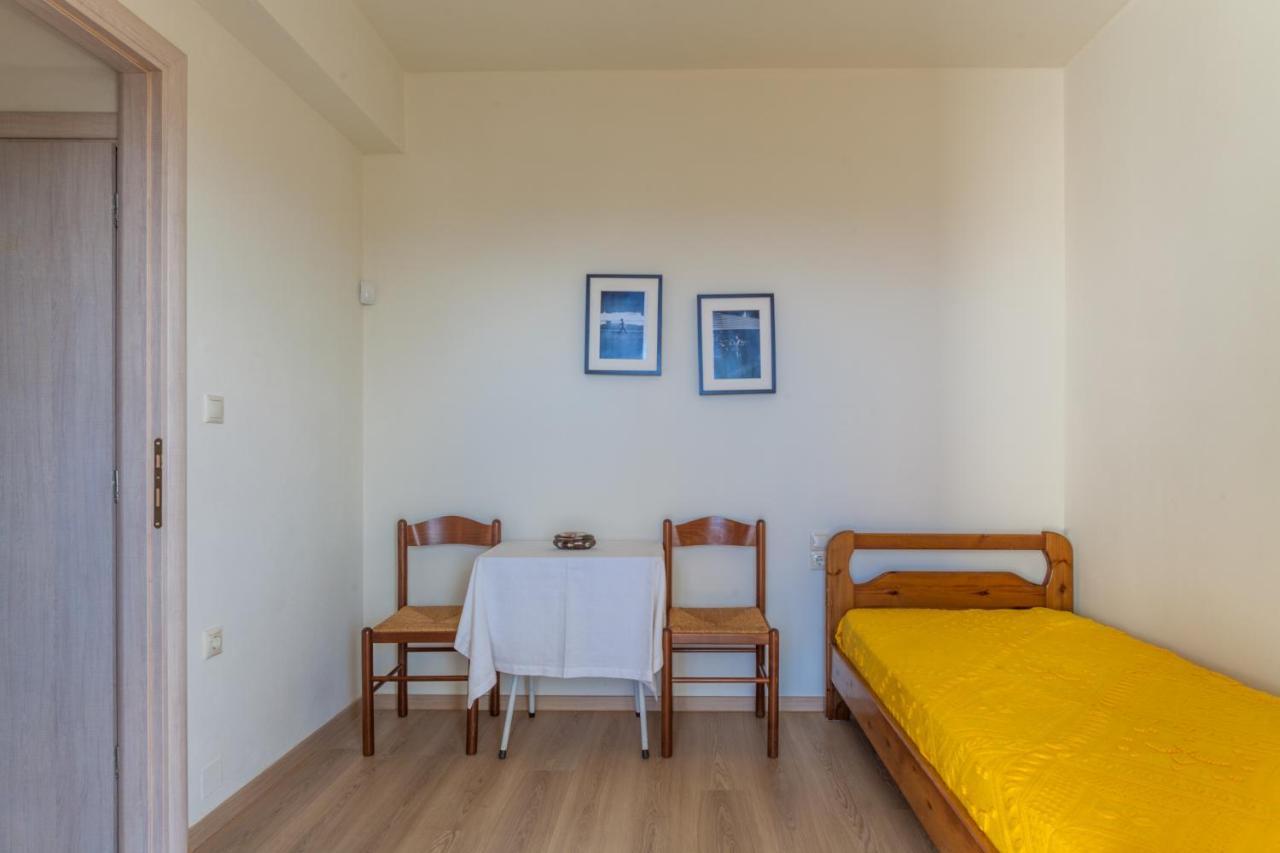 Kokkini Chani, Vrachokipos Apartment